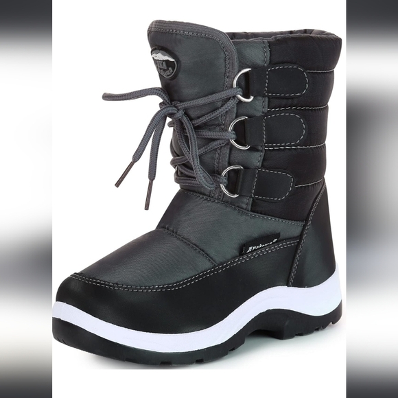 New! Boys black snow boots insulated with faux fur winter warm toddler size 8.5 - Picture 1 of 8